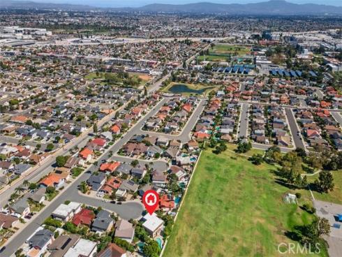 15581 Wild Plum Circle, Huntington Beach, CA