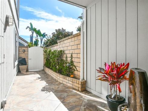 16125  Saint Croix   Circle, Huntington Beach, CA
