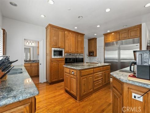 18732 Jockey Circle , Huntington Beach, CA