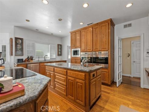 18732 Jockey Circle , Huntington Beach, CA