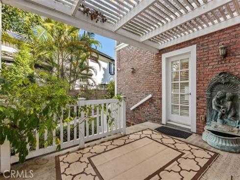 18732 Jockey Circle , Huntington Beach, CA