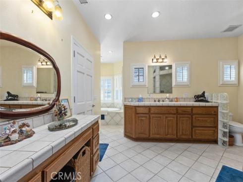 18732 Jockey Circle , Huntington Beach, CA