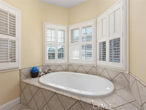 18732 Jockey Circle , Huntington Beach, CA