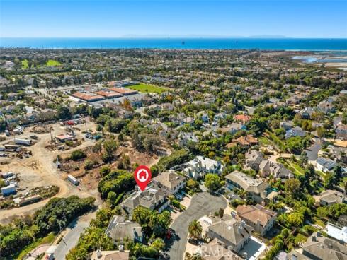 18732 Jockey Circle , Huntington Beach, CA
