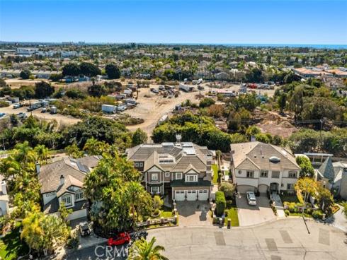18732 Jockey Circle , Huntington Beach, CA