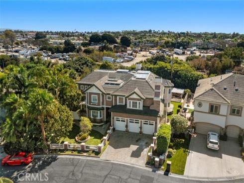 18732 Jockey Circle , Huntington Beach, CA