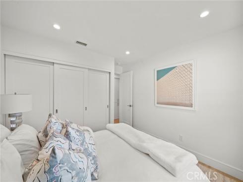 20852  Farnsworth   Lane, Huntington Beach, CA