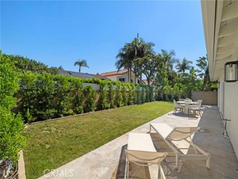 20852  Farnsworth   Lane, Huntington Beach, CA
