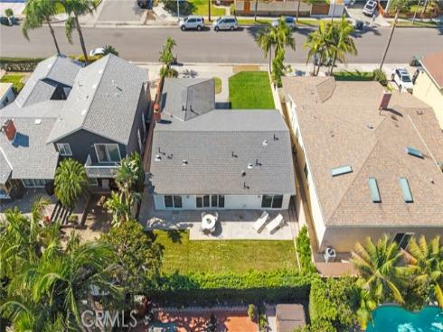 20852  Farnsworth   Lane, Huntington Beach, CA