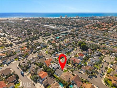 20852  Farnsworth   Lane, Huntington Beach, CA