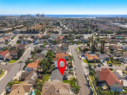 20852  Farnsworth   Lane, Huntington Beach, CA