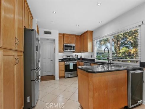 9301  Neolani  , Huntington Beach, CA