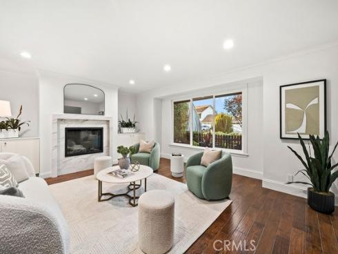 6402 Athena Drive, Huntington Beach, CA