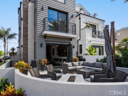 1022 Huntington , Huntington Beach, CA