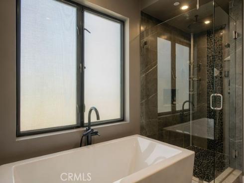 1022 Huntington , Huntington Beach, CA