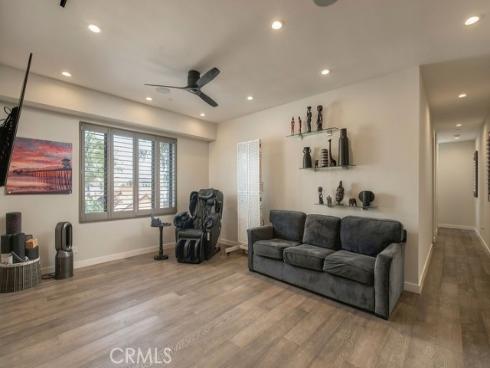 1022 Huntington , Huntington Beach, CA