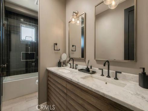 1022 Huntington , Huntington Beach, CA