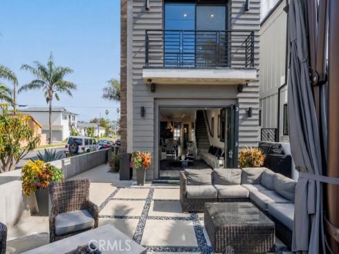 1022 Huntington , Huntington Beach, CA