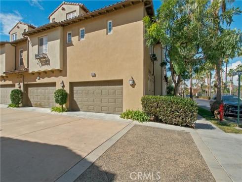 21335  Cieza  , Huntington Beach, CA