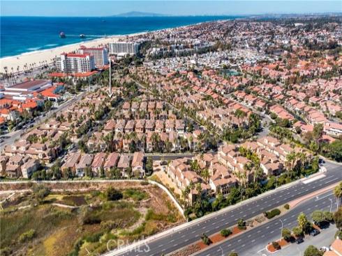 21335  Cieza  , Huntington Beach, CA