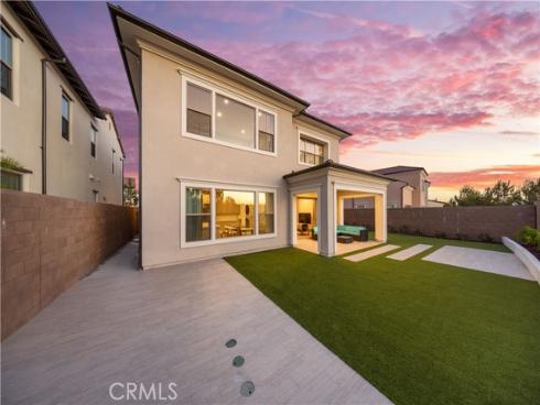 63  Longchamp  , Irvine, CA