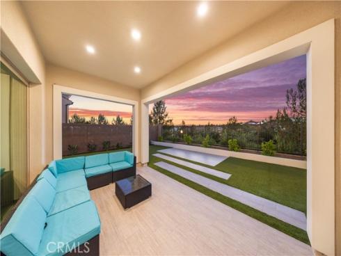 63  Longchamp  , Irvine, CA