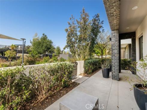 253  Sawbuck  , Irvine, CA