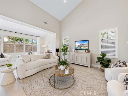 231  Evaroad  , Irvine, CA