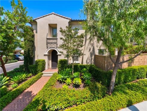 207  Desert Bloom  , Irvine, CA