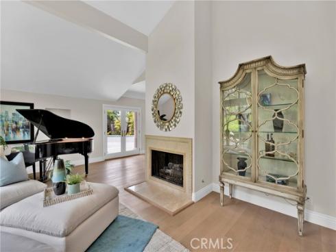 19051  Croyden   Terrace, Irvine, CA