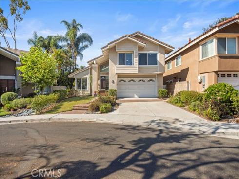 4  Glorieta  , Irvine, CA