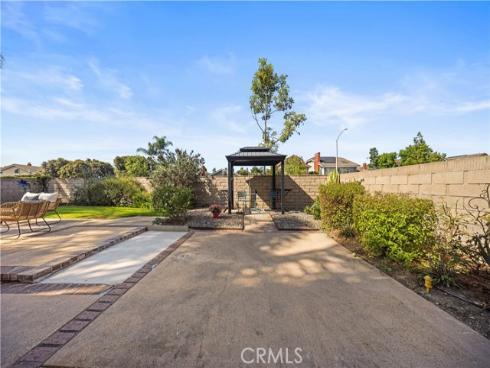 4  Glorieta  , Irvine, CA