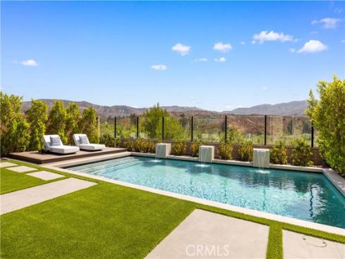 101  Summerland  , Irvine, CA