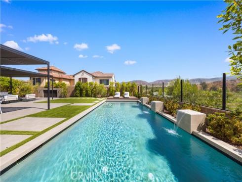 101  Summerland  , Irvine, CA