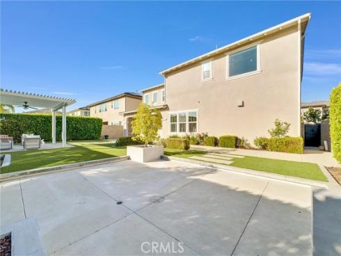 60  Harlow  , Irvine, CA