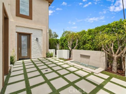 64  Claudius   Court, Irvine, CA