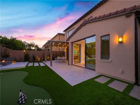 122  Summerland  , Irvine, CA