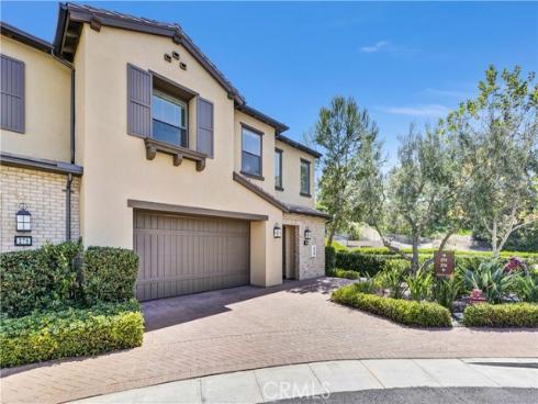 276  Crescent Moon  , Irvine, CA