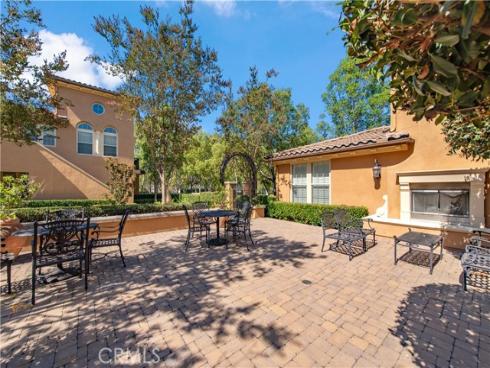 81  Long Meadow  85 , Irvine, CA