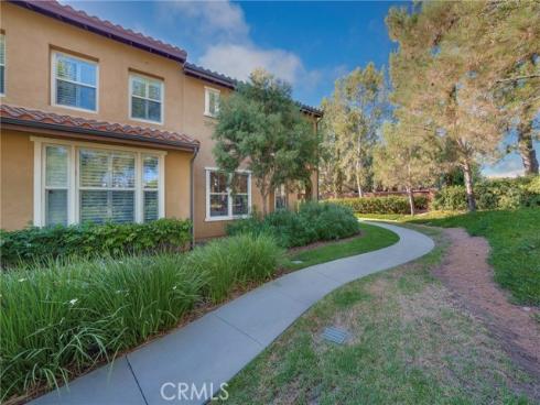 145  Pathway  , Irvine, CA