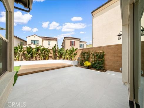 268  Maricopa  , Irvine, CA