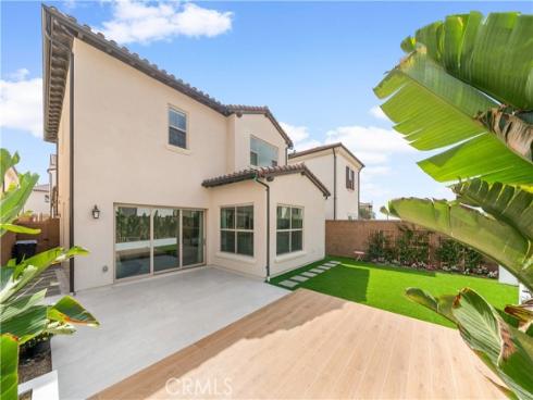 268  Maricopa  , Irvine, CA