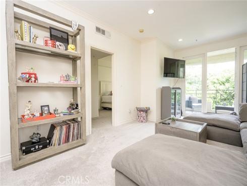 2253  Martin  215 , Irvine, CA