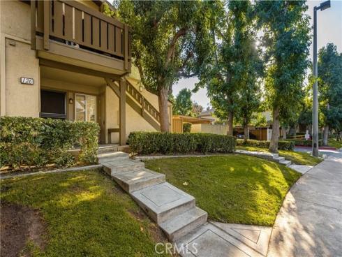 126  Clearbrook  , Irvine, CA