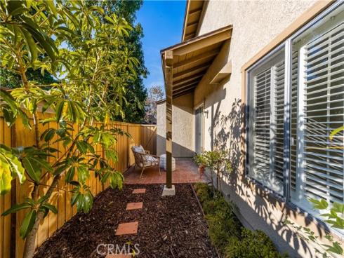 126  Clearbrook  , Irvine, CA