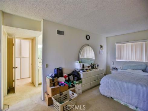 2  Roanne   Circle, Irvine, CA