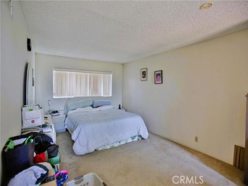 2  Roanne   Circle, Irvine, CA