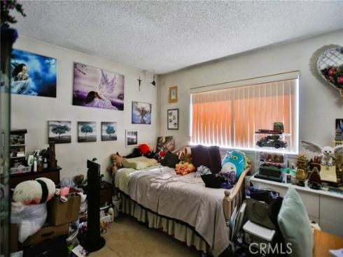 2  Roanne   Circle, Irvine, CA