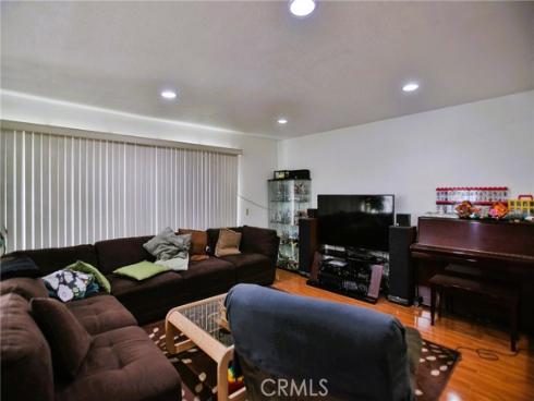 2  Roanne   Circle, Irvine, CA