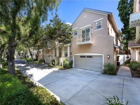 60  Burlingame  , Irvine, CA